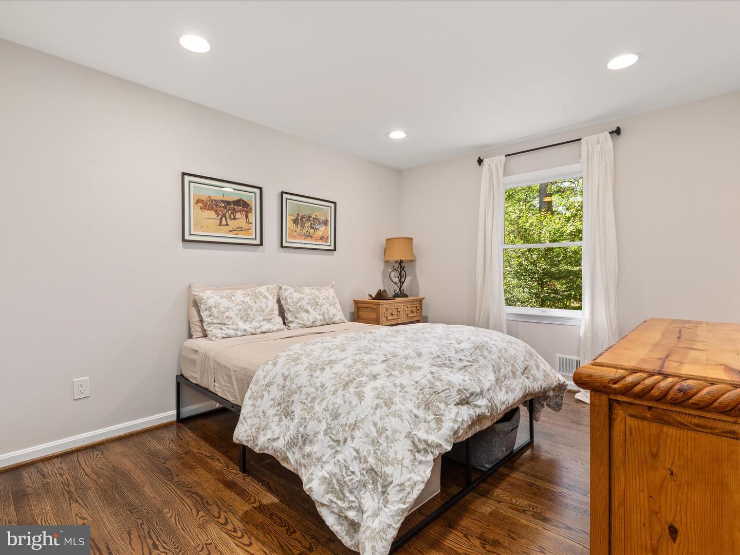 11119 COROBON LN, GREAT FALLS, Virginia 22066, 5 Bedrooms Bedrooms, ,3 BathroomsBathrooms,Residential,For sale,11119 COROBON LN,VAFX2268984 MLS # VAFX2268984