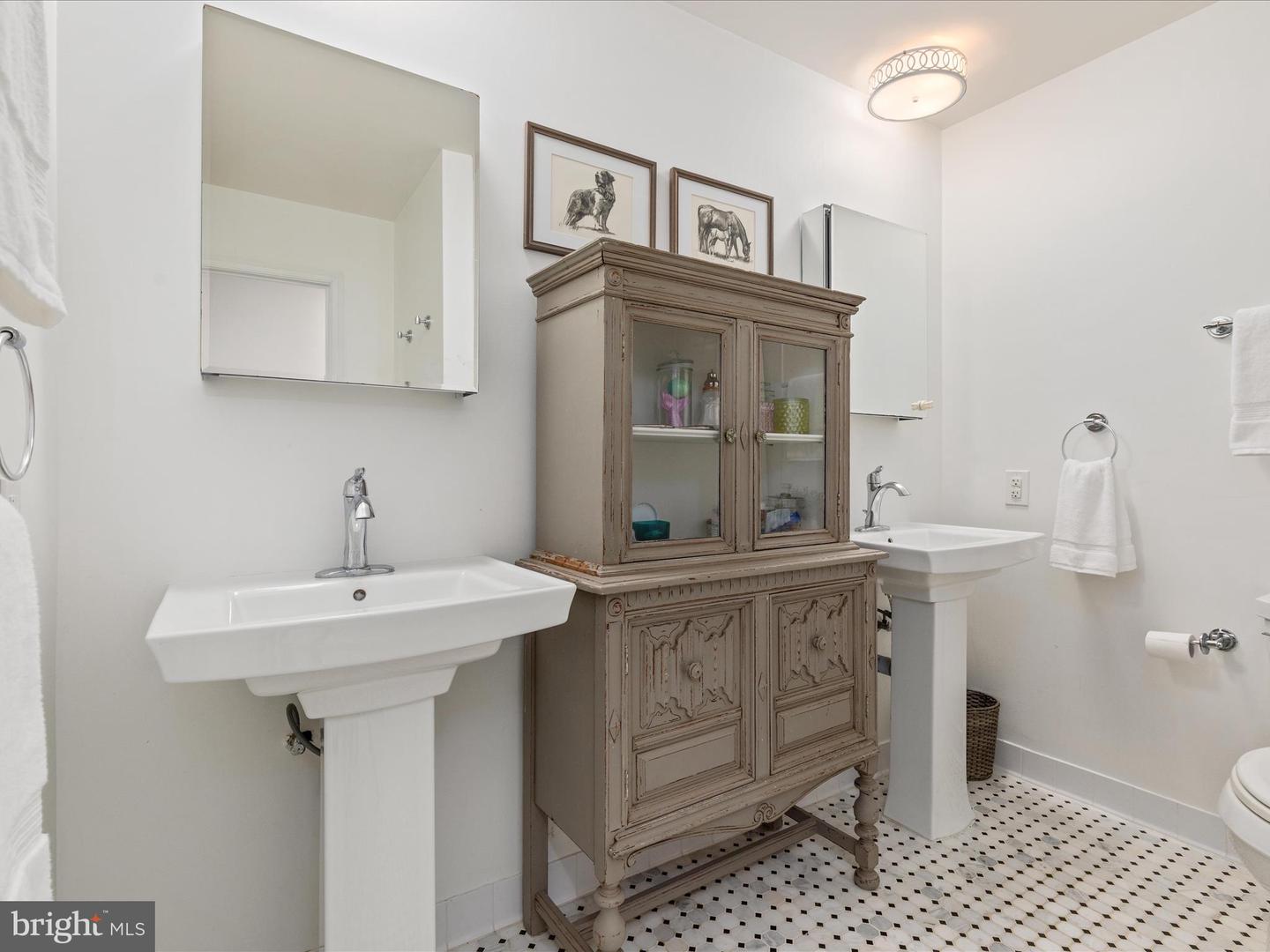 11119 COROBON LN, GREAT FALLS, Virginia 22066, 5 Bedrooms Bedrooms, ,3 BathroomsBathrooms,Residential,For sale,11119 COROBON LN,VAFX2268984 MLS # VAFX2268984