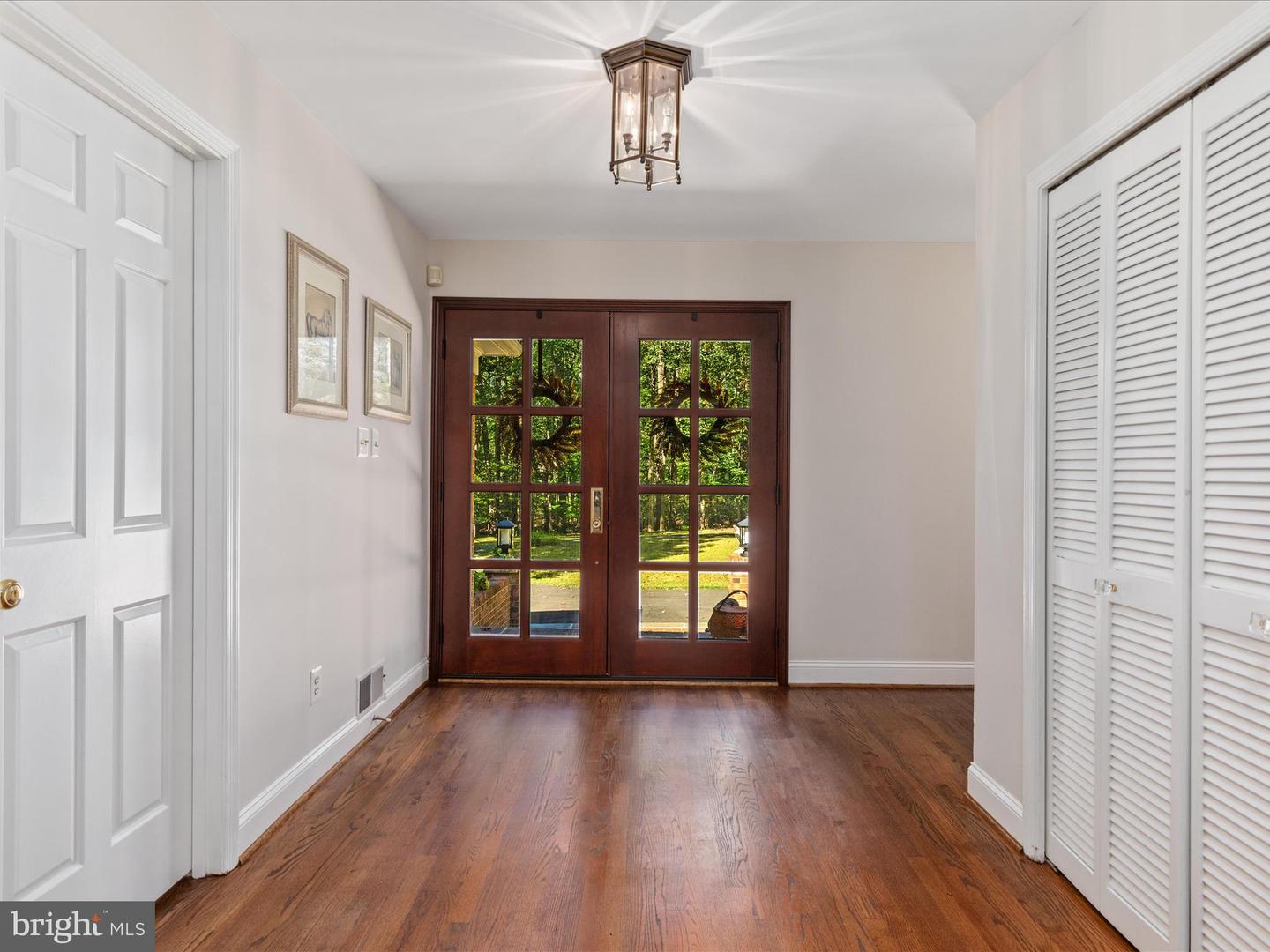 11119 COROBON LN, GREAT FALLS, Virginia 22066, 5 Bedrooms Bedrooms, ,3 BathroomsBathrooms,Residential,For sale,11119 COROBON LN,VAFX2268984 MLS # VAFX2268984