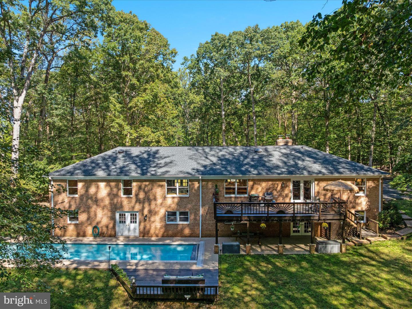 11119 COROBON LN, GREAT FALLS, Virginia 22066, 5 Bedrooms Bedrooms, ,3 BathroomsBathrooms,Residential,For sale,11119 COROBON LN,VAFX2268984 MLS # VAFX2268984