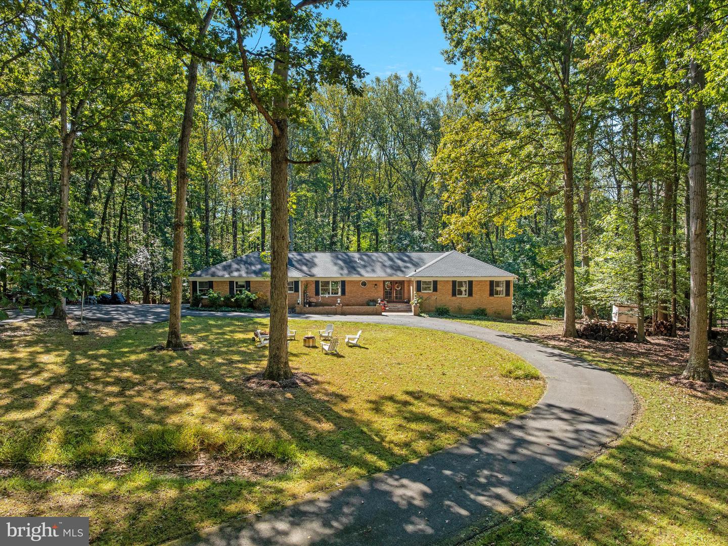 11119 COROBON LN, GREAT FALLS, Virginia 22066, 5 Bedrooms Bedrooms, ,3 BathroomsBathrooms,Residential,For sale,11119 COROBON LN,VAFX2268984 MLS # VAFX2268984
