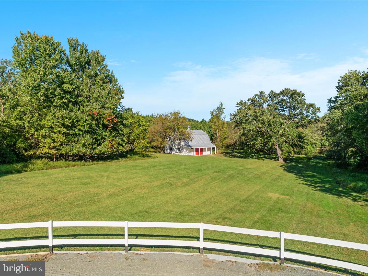 11119 COROBON LN, GREAT FALLS, Virginia 22066, 5 Bedrooms Bedrooms, ,3 BathroomsBathrooms,Residential,For sale,11119 COROBON LN,VAFX2268984 MLS # VAFX2268984