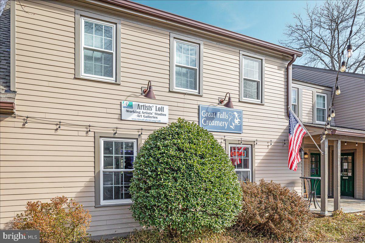 11119 COROBON LN, GREAT FALLS, Virginia 22066, 5 Bedrooms Bedrooms, ,3 BathroomsBathrooms,Residential,For sale,11119 COROBON LN,VAFX2268984 MLS # VAFX2268984