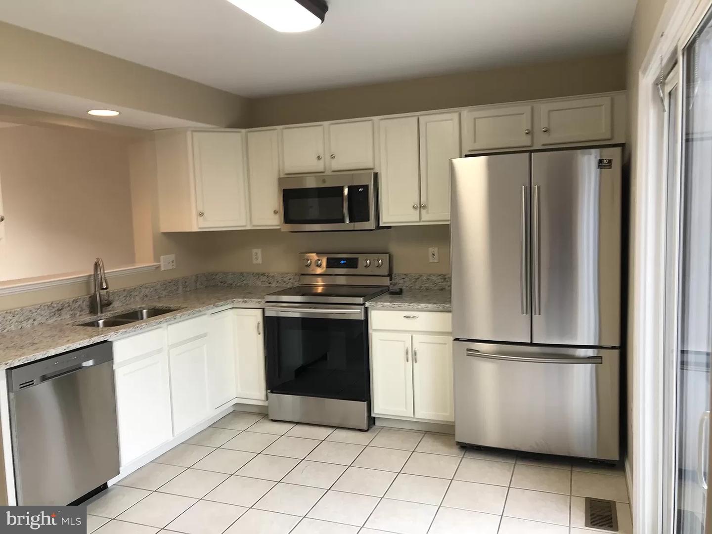 14304 NEWBERN LOOP, GAINESVILLE, Virginia 20155, 3 Bedrooms Bedrooms, ,3 BathroomsBathrooms,Residential,For sale,14304 NEWBERN LOOP,VAPW2104810 MLS # VAPW2104810