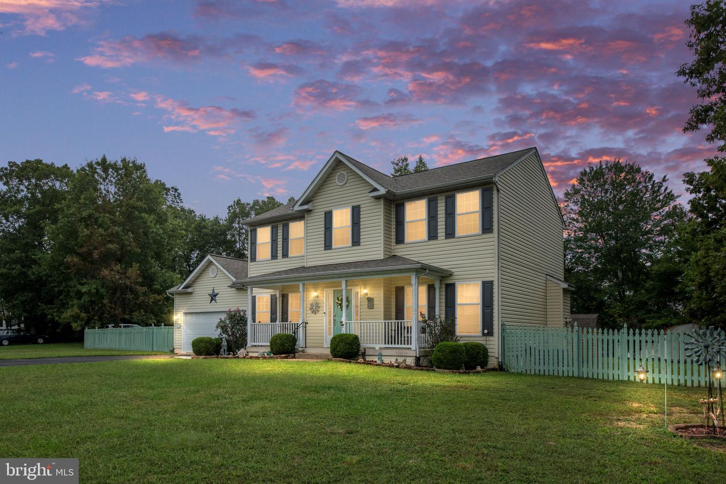 4098 FERN CT, KING GEORGE, Virginia 22485, 4 Bedrooms Bedrooms, 10 Rooms Rooms,3 BathroomsBathrooms,Residential,For sale,4098 FERN CT,VAKG2007076 MLS # VAKG2007076