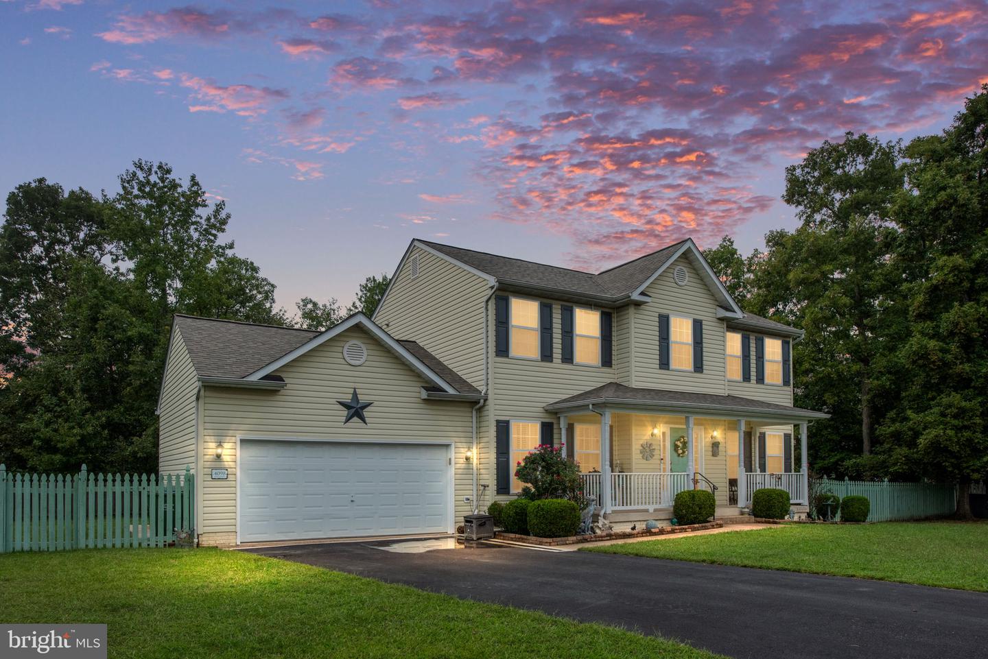 4098 FERN CT, KING GEORGE, Virginia 22485, 4 Bedrooms Bedrooms, 10 Rooms Rooms,3 BathroomsBathrooms,Residential,For sale,4098 FERN CT,VAKG2007076 MLS # VAKG2007076