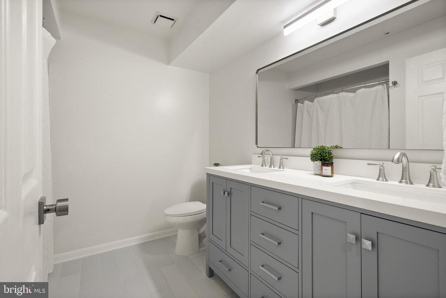 7001 BIRKENHEAD PL #C, ALEXANDRIA, Virginia 22315, 2 Bedrooms Bedrooms, ,2 BathroomsBathrooms,Residential,For sale,7001 BIRKENHEAD PL #C,VAFX2269618 MLS # VAFX2269618