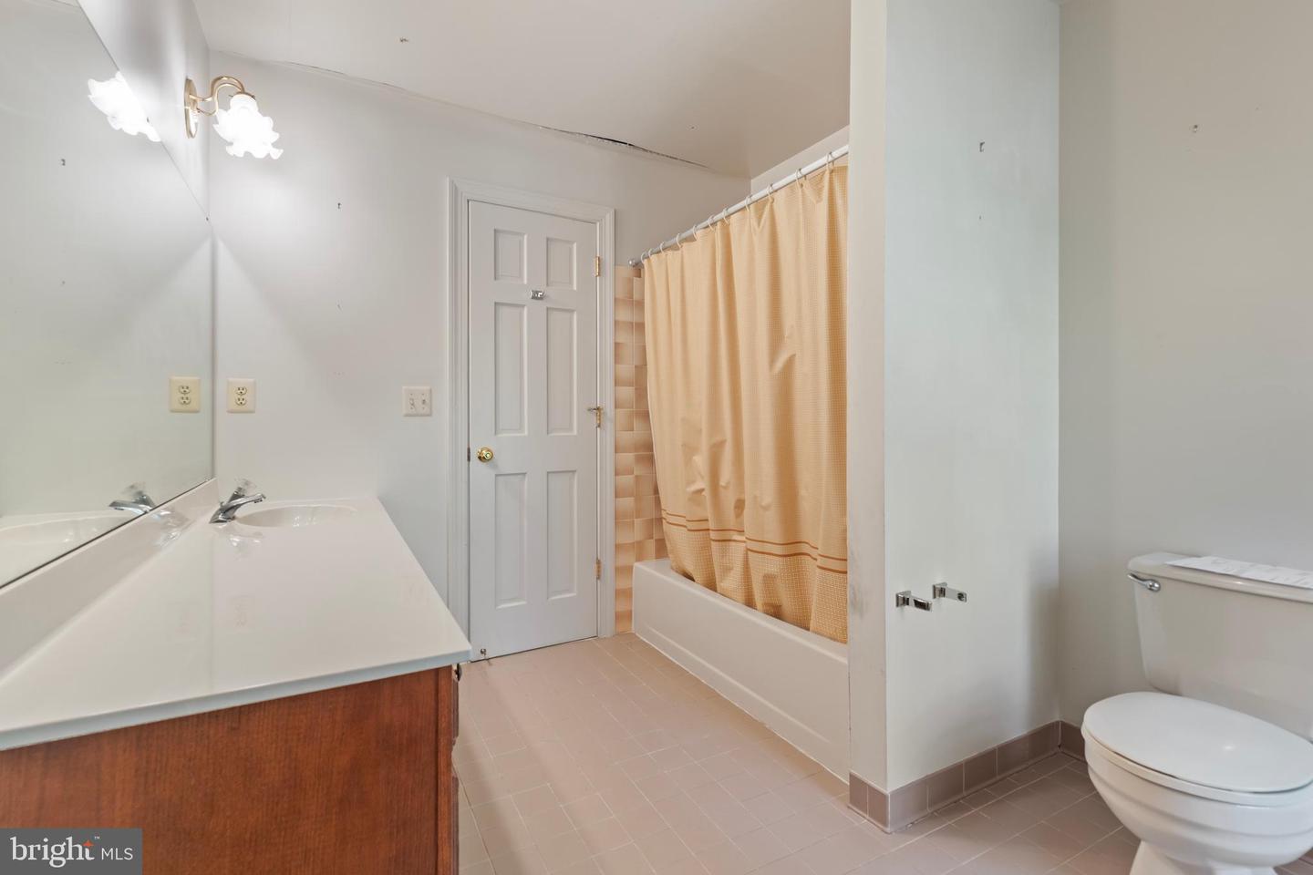 7625 KINCHELOE RD, CLIFTON, Virginia 20124, 4 Bedrooms Bedrooms, ,3 BathroomsBathrooms,Residential,For sale,7625 KINCHELOE RD,VAFX2269918 MLS # VAFX2269918
