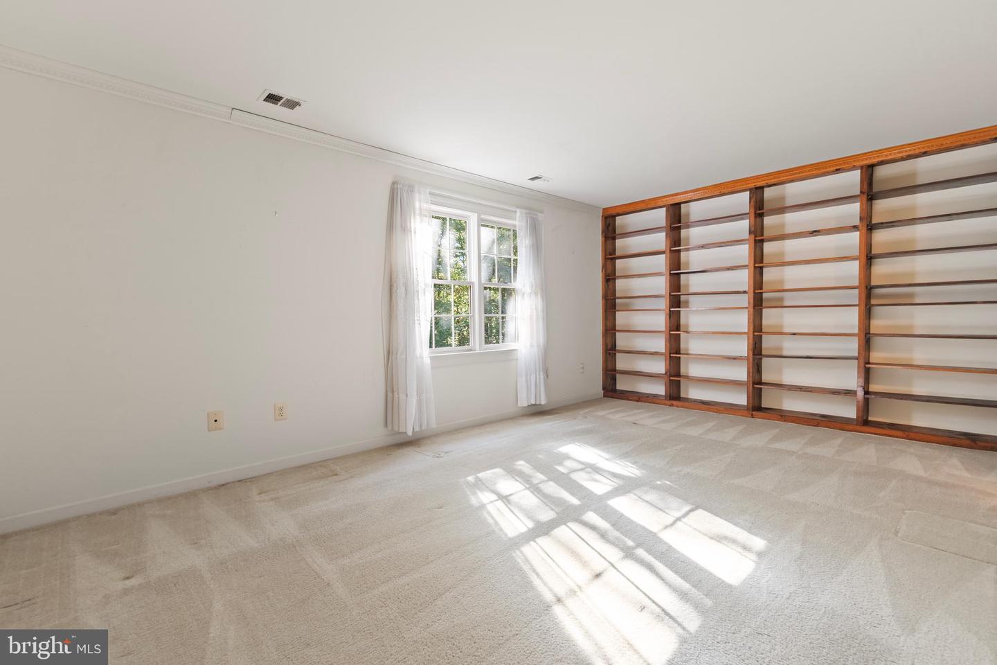7625 KINCHELOE RD, CLIFTON, Virginia 20124, 4 Bedrooms Bedrooms, ,3 BathroomsBathrooms,Residential,For sale,7625 KINCHELOE RD,VAFX2269918 MLS # VAFX2269918