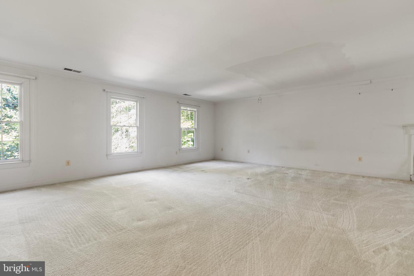 7625 KINCHELOE RD, CLIFTON, Virginia 20124, 4 Bedrooms Bedrooms, ,3 BathroomsBathrooms,Residential,For sale,7625 KINCHELOE RD,VAFX2269918 MLS # VAFX2269918