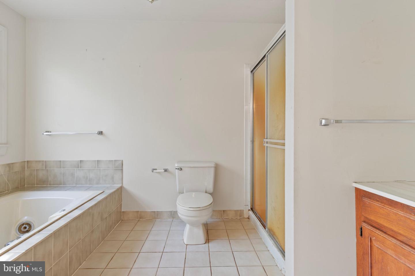 7625 KINCHELOE RD, CLIFTON, Virginia 20124, 4 Bedrooms Bedrooms, ,3 BathroomsBathrooms,Residential,For sale,7625 KINCHELOE RD,VAFX2269918 MLS # VAFX2269918