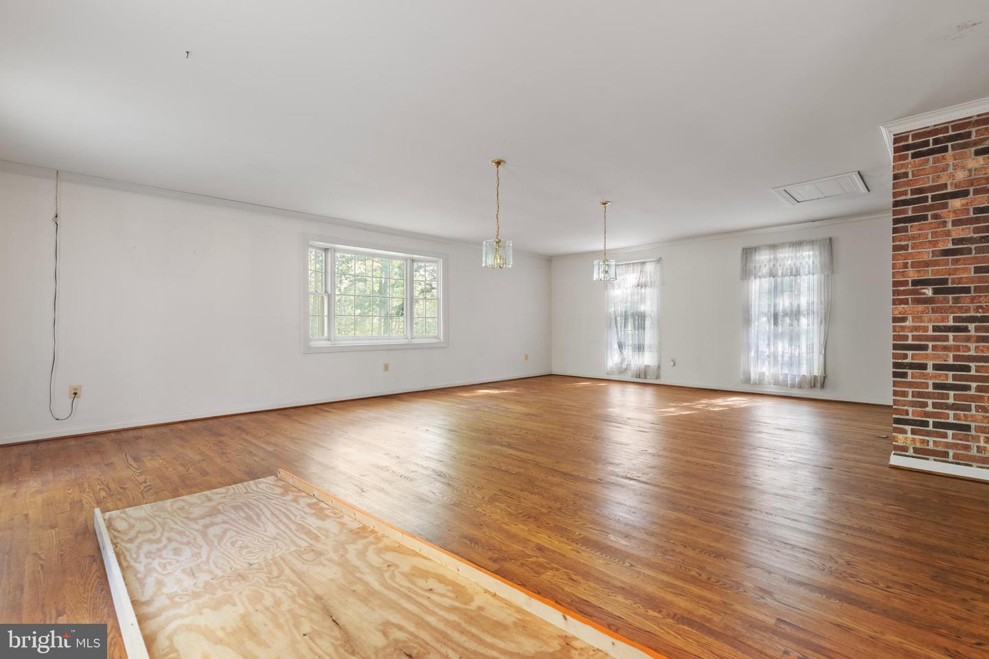 7625 KINCHELOE RD, CLIFTON, Virginia 20124, 4 Bedrooms Bedrooms, ,3 BathroomsBathrooms,Residential,For sale,7625 KINCHELOE RD,VAFX2269918 MLS # VAFX2269918