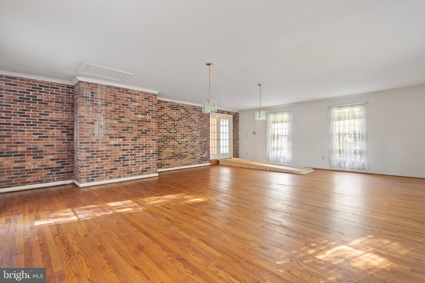 7625 KINCHELOE RD, CLIFTON, Virginia 20124, 4 Bedrooms Bedrooms, ,3 BathroomsBathrooms,Residential,For sale,7625 KINCHELOE RD,VAFX2269918 MLS # VAFX2269918