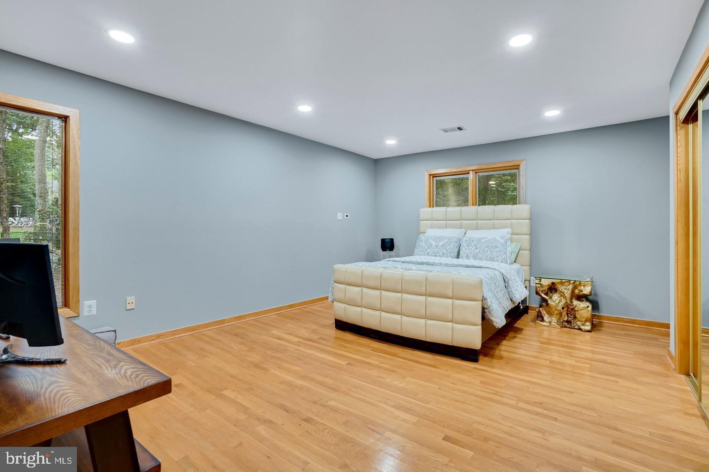 10227 LAWYERS RD, VIENNA, Virginia 22181, 5 Bedrooms Bedrooms, ,3 BathroomsBathrooms,Residential,For sale,10227 LAWYERS RD,VAFX2269954 MLS # VAFX2269954