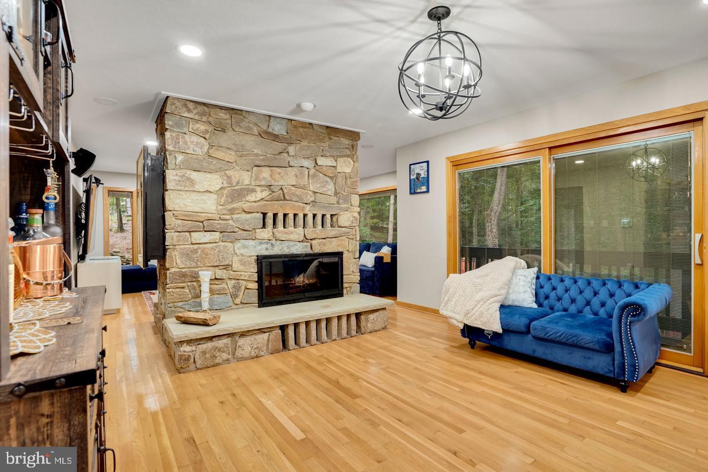 10227 LAWYERS RD, VIENNA, Virginia 22181, 5 Bedrooms Bedrooms, ,3 BathroomsBathrooms,Residential,For sale,10227 LAWYERS RD,VAFX2269954 MLS # VAFX2269954