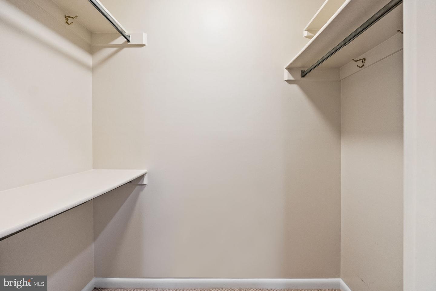 3701 S GEORGE MASON DR #2111N, FALLS CHURCH, Virginia 22041, 2 Bedrooms Bedrooms, ,1 BathroomBathrooms,Residential,For sale,3701 S GEORGE MASON DR #2111N,VAFX2270130 MLS # VAFX2270130