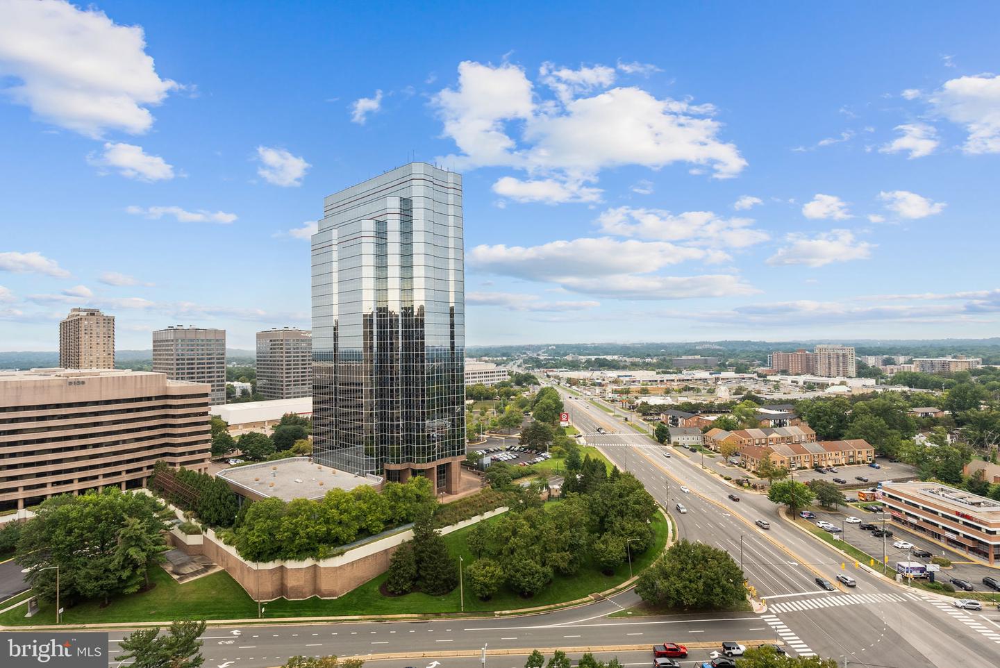 3701 S GEORGE MASON DR #2111N, FALLS CHURCH, Virginia 22041, 2 Bedrooms Bedrooms, ,1 BathroomBathrooms,Residential,For sale,3701 S GEORGE MASON DR #2111N,VAFX2270130 MLS # VAFX2270130