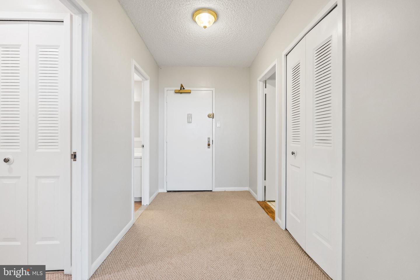 3701 S GEORGE MASON DR #2111N, FALLS CHURCH, Virginia 22041, 2 Bedrooms Bedrooms, ,1 BathroomBathrooms,Residential,For sale,3701 S GEORGE MASON DR #2111N,VAFX2270130 MLS # VAFX2270130