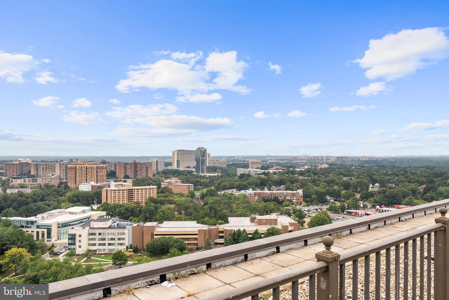 3701 S GEORGE MASON DR #2111N, FALLS CHURCH, Virginia 22041, 2 Bedrooms Bedrooms, ,1 BathroomBathrooms,Residential,For sale,3701 S GEORGE MASON DR #2111N,VAFX2270130 MLS # VAFX2270130