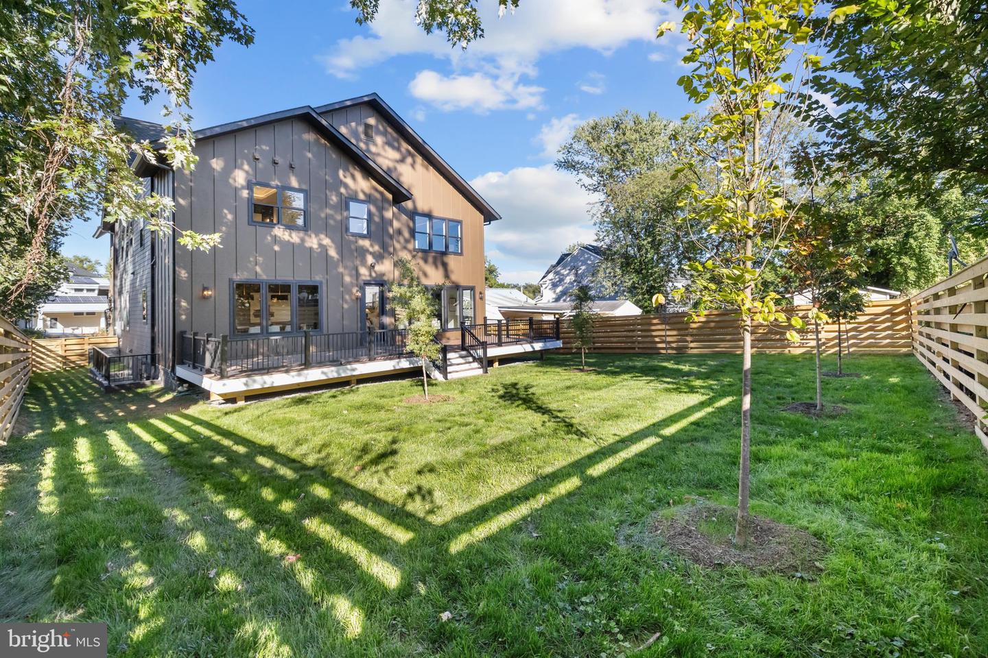 1852 GRIFFITH RD, FALLS CHURCH, Virginia 22043, 6 Bedrooms Bedrooms, ,6 BathroomsBathrooms,Residential,For sale,1852 GRIFFITH RD,VAFX2270234 MLS # VAFX2270234