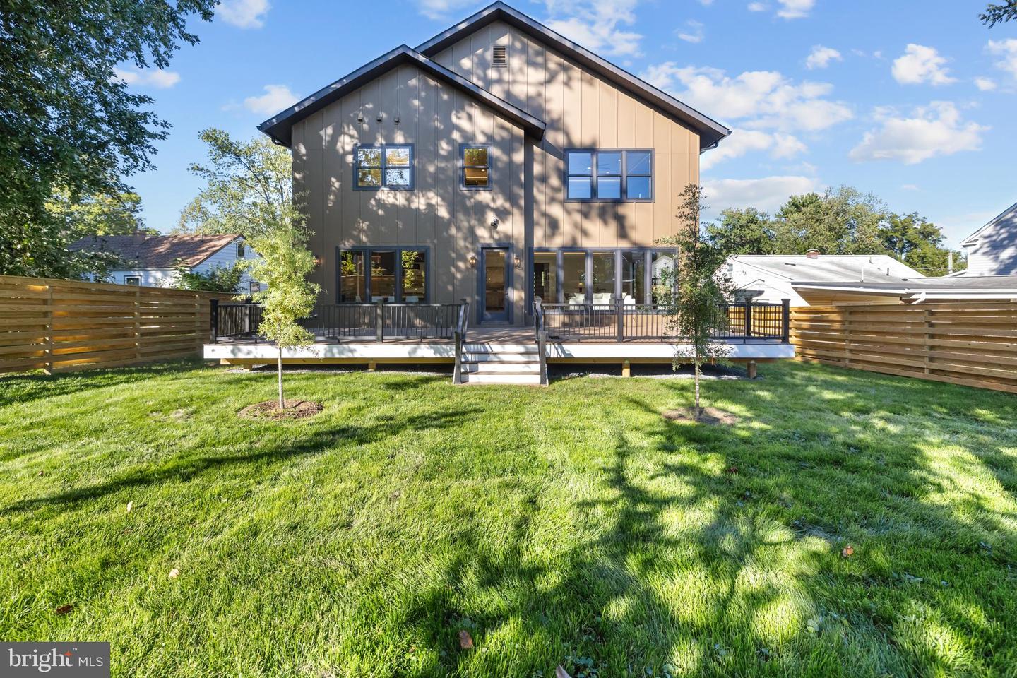 1852 GRIFFITH RD, FALLS CHURCH, Virginia 22043, 6 Bedrooms Bedrooms, ,6 BathroomsBathrooms,Residential,For sale,1852 GRIFFITH RD,VAFX2270234 MLS # VAFX2270234