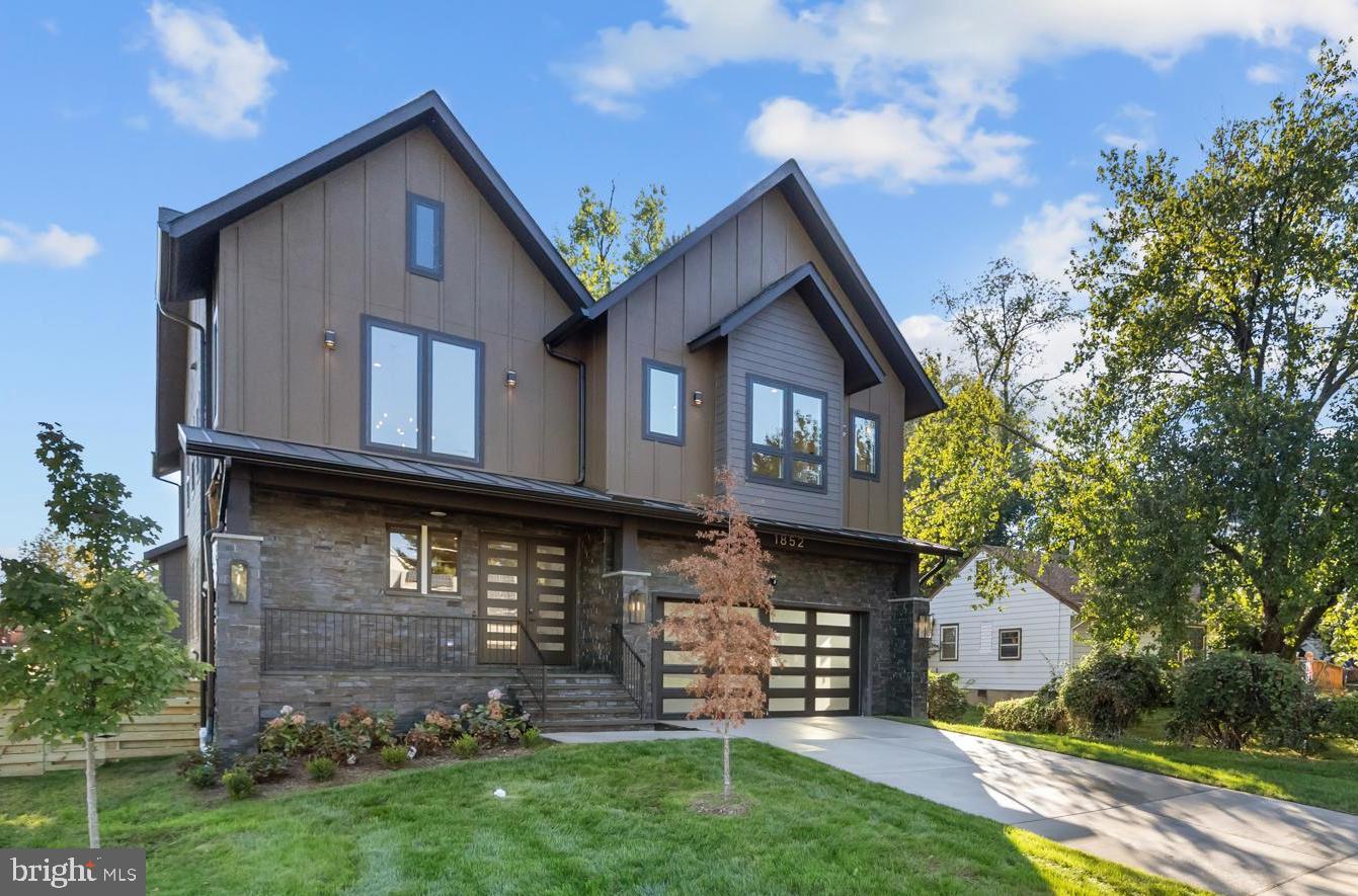 1852 GRIFFITH RD, FALLS CHURCH, Virginia 22043, 6 Bedrooms Bedrooms, ,6 BathroomsBathrooms,Residential,For sale,1852 GRIFFITH RD,VAFX2270234 MLS # VAFX2270234