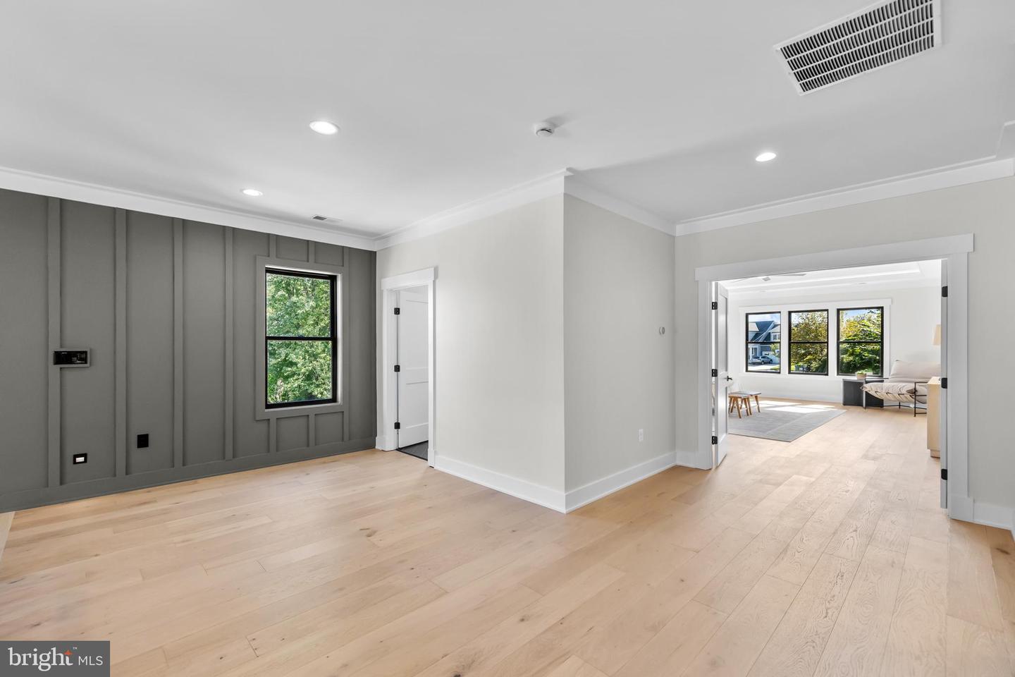 1852 GRIFFITH RD, FALLS CHURCH, Virginia 22043, 6 Bedrooms Bedrooms, ,6 BathroomsBathrooms,Residential,For sale,1852 GRIFFITH RD,VAFX2270234 MLS # VAFX2270234