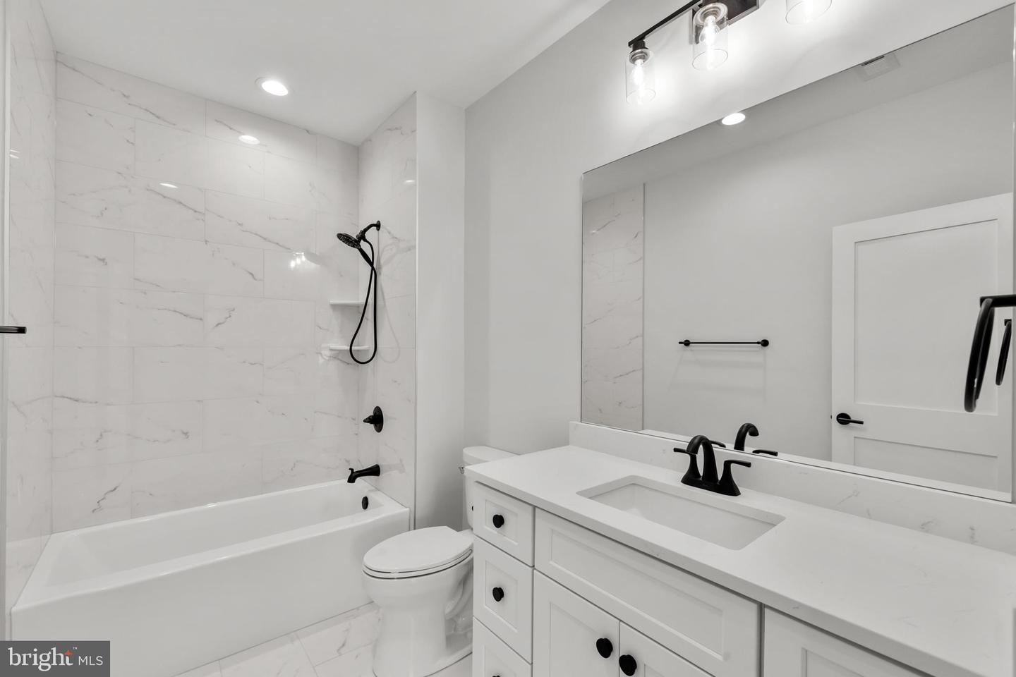 1852 GRIFFITH RD, FALLS CHURCH, Virginia 22043, 6 Bedrooms Bedrooms, ,6 BathroomsBathrooms,Residential,For sale,1852 GRIFFITH RD,VAFX2270234 MLS # VAFX2270234