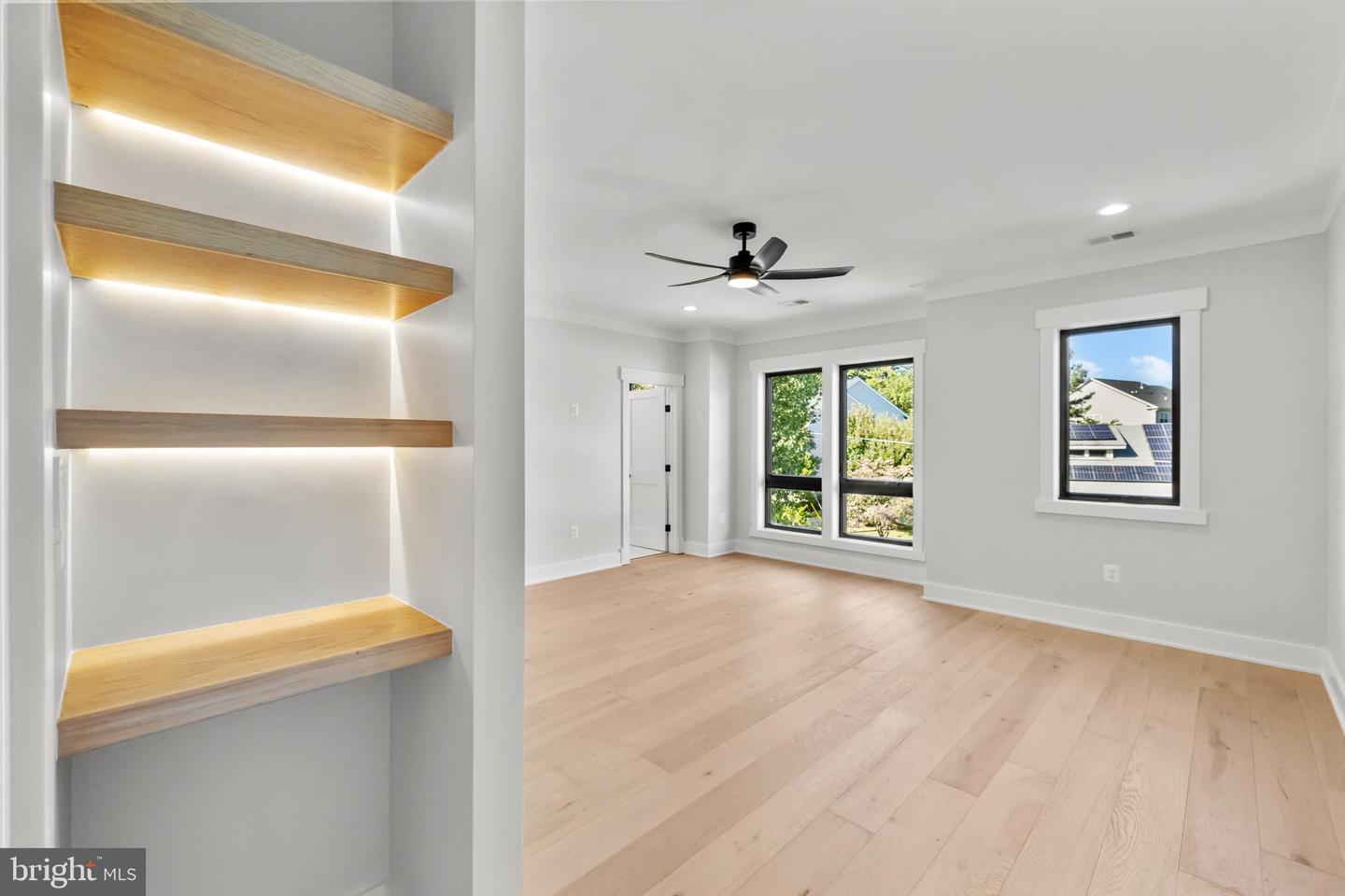 1852 GRIFFITH RD, FALLS CHURCH, Virginia 22043, 6 Bedrooms Bedrooms, ,6 BathroomsBathrooms,Residential,For sale,1852 GRIFFITH RD,VAFX2270234 MLS # VAFX2270234