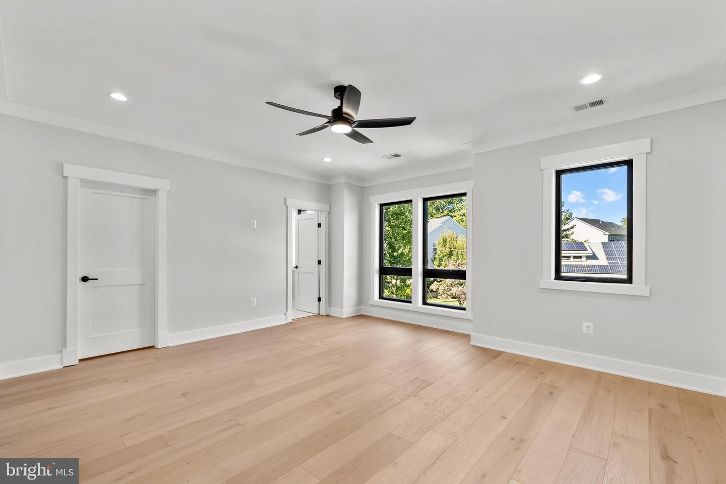 1852 GRIFFITH RD, FALLS CHURCH, Virginia 22043, 6 Bedrooms Bedrooms, ,6 BathroomsBathrooms,Residential,For sale,1852 GRIFFITH RD,VAFX2270234 MLS # VAFX2270234