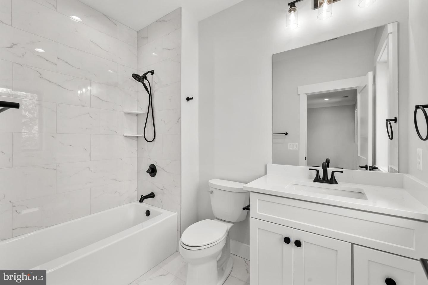 1852 GRIFFITH RD, FALLS CHURCH, Virginia 22043, 6 Bedrooms Bedrooms, ,6 BathroomsBathrooms,Residential,For sale,1852 GRIFFITH RD,VAFX2270234 MLS # VAFX2270234