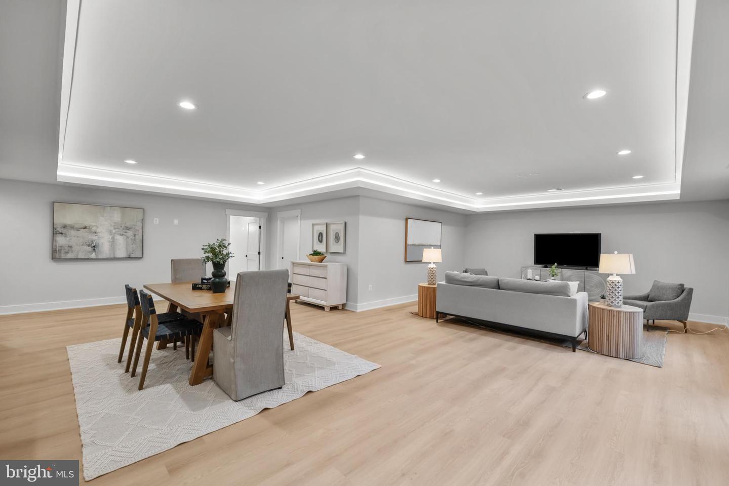 1852 GRIFFITH RD, FALLS CHURCH, Virginia 22043, 6 Bedrooms Bedrooms, ,6 BathroomsBathrooms,Residential,For sale,1852 GRIFFITH RD,VAFX2270234 MLS # VAFX2270234