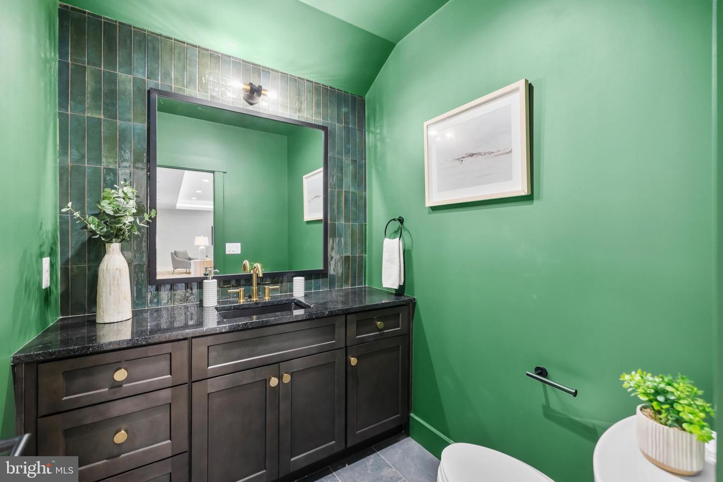 1852 GRIFFITH RD, FALLS CHURCH, Virginia 22043, 6 Bedrooms Bedrooms, ,6 BathroomsBathrooms,Residential,For sale,1852 GRIFFITH RD,VAFX2270234 MLS # VAFX2270234