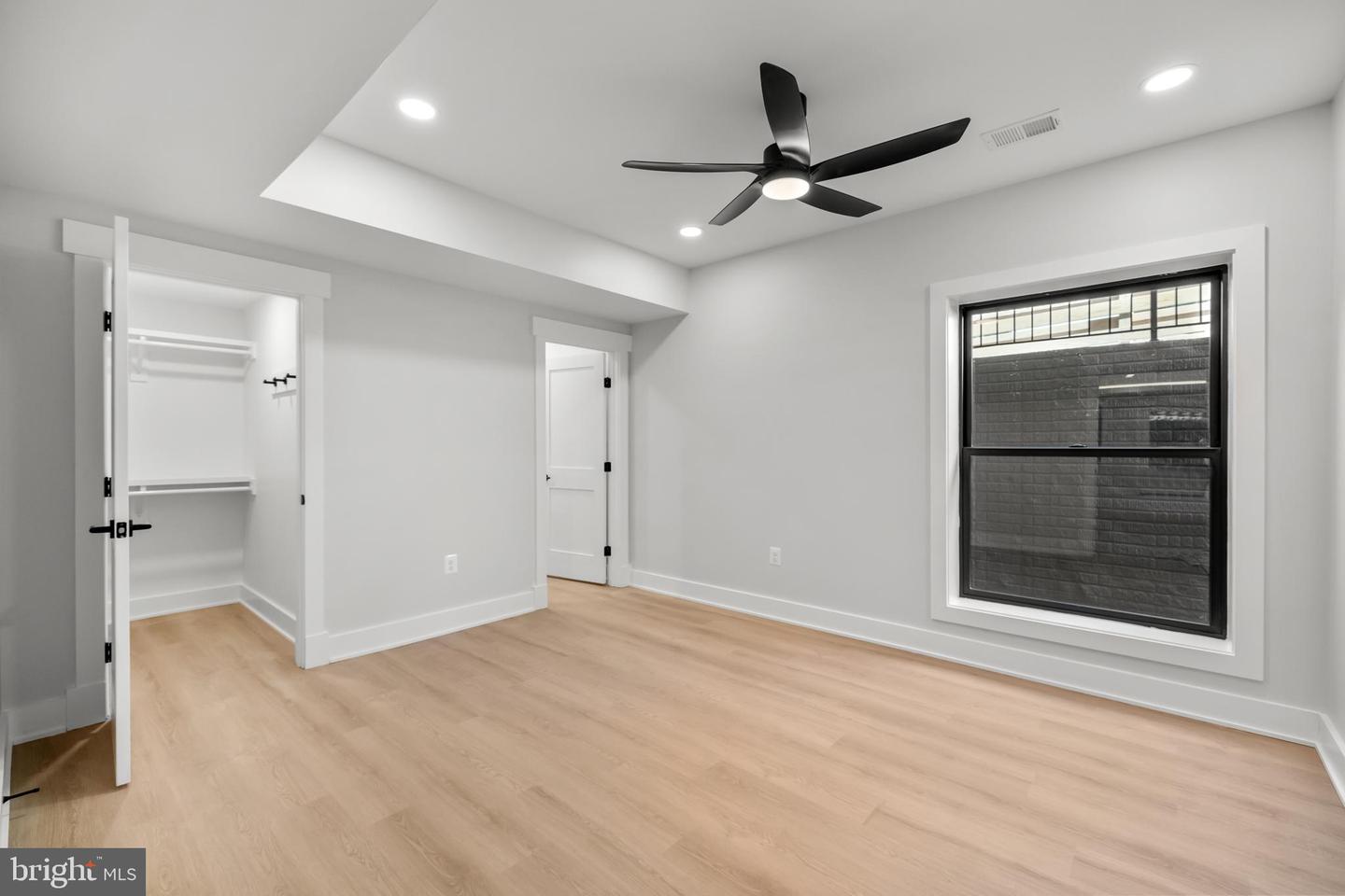 1852 GRIFFITH RD, FALLS CHURCH, Virginia 22043, 6 Bedrooms Bedrooms, ,6 BathroomsBathrooms,Residential,For sale,1852 GRIFFITH RD,VAFX2270234 MLS # VAFX2270234