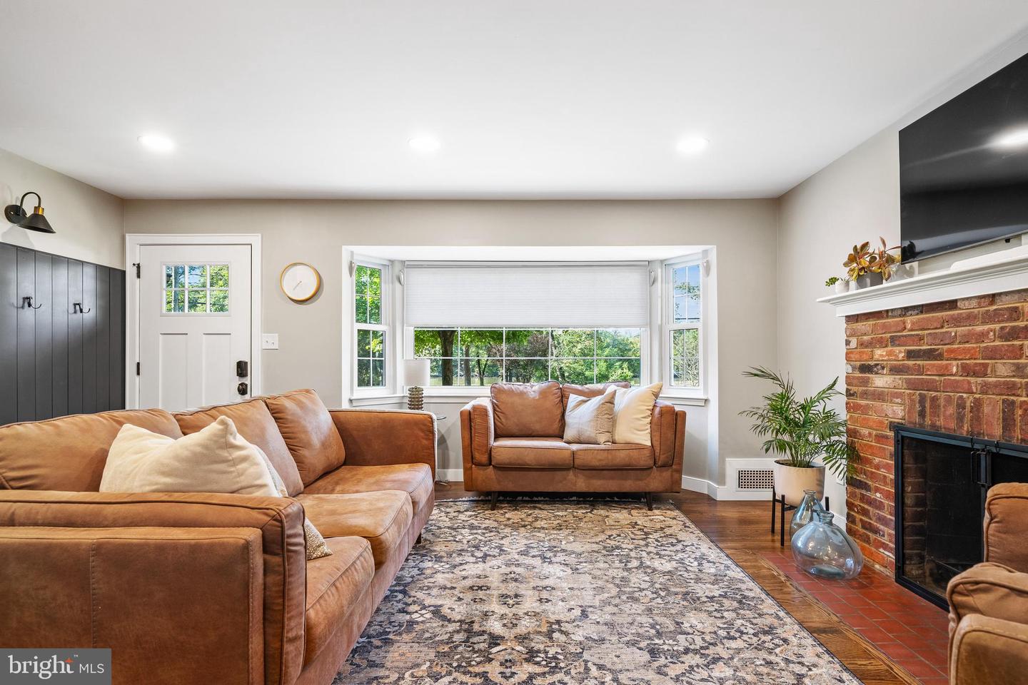 8705 STOCKTON PKWY, ALEXANDRIA, Virginia 22308, 3 Bedrooms Bedrooms, ,2 BathroomsBathrooms,Residential,For sale,8705 STOCKTON PKWY,VAFX2270600 MLS # VAFX2270600