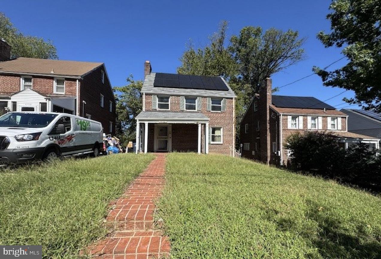 4712 SOUTHERN AVE SE, WASHINGTON, District Of Columbia 20019, 3 Bedrooms Bedrooms, ,1 BathroomBathrooms,Residential,For sale,4712 SOUTHERN AVE SE,DCDC2225226 MLS # DCDC2225226