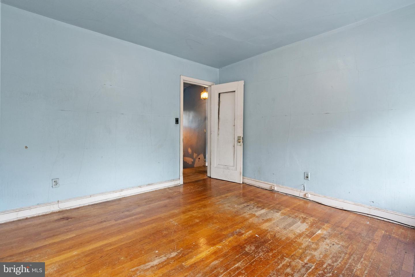 4712 SOUTHERN AVE SE, WASHINGTON, District Of Columbia 20019, 3 Bedrooms Bedrooms, ,1 BathroomBathrooms,Residential,For sale,4712 SOUTHERN AVE SE,DCDC2225226 MLS # DCDC2225226 4712 SOUTHERN AVE SE, WASHINGTON, District Of Columbia 20019, 3 Bedrooms Bedrooms, ,1 BathroomBathrooms,Residential,For sale,4712 SOUTHERN AVE SE,DCDC2225226 MLS # DCDC2225226