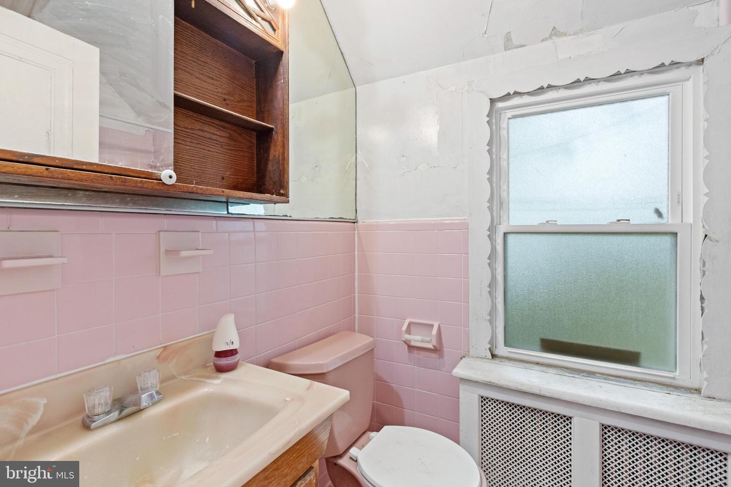 4712 SOUTHERN AVE SE, WASHINGTON, District Of Columbia 20019, 3 Bedrooms Bedrooms, ,1 BathroomBathrooms,Residential,For sale,4712 SOUTHERN AVE SE,DCDC2225226 MLS # DCDC2225226 4712 SOUTHERN AVE SE, WASHINGTON, District Of Columbia 20019, 3 Bedrooms Bedrooms, ,1 BathroomBathrooms,Residential,For sale,4712 SOUTHERN AVE SE,DCDC2225226 MLS # DCDC2225226