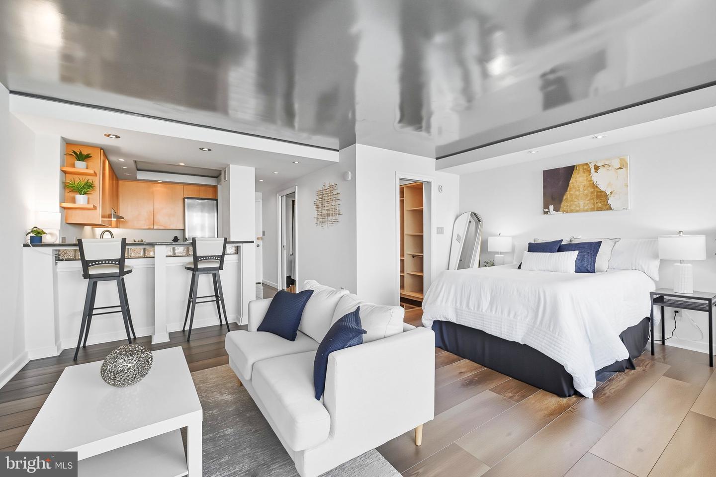 1330 NEW HAMPSHIRE AVE NW #612, WASHINGTON, District Of Columbia 20036, ,1 BathroomBathrooms,Residential,For sale,1330 NEW HAMPSHIRE AVE NW #612,DCDC2225288 MLS # DCDC2225288