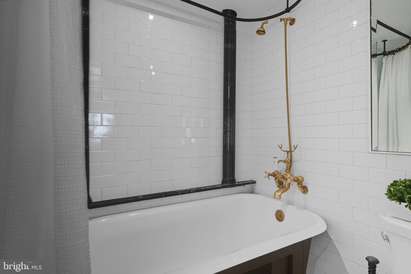 1330 NEW HAMPSHIRE AVE NW #612, WASHINGTON, District Of Columbia 20036, ,1 BathroomBathrooms,Residential,For sale,1330 NEW HAMPSHIRE AVE NW #612,DCDC2225288 MLS # DCDC2225288