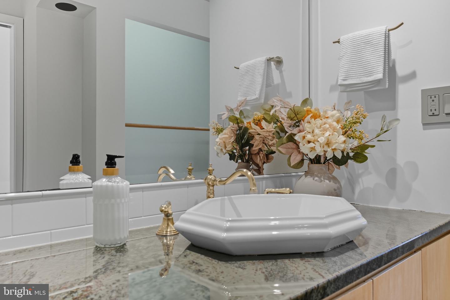 1330 NEW HAMPSHIRE AVE NW #612, WASHINGTON, District Of Columbia 20036, ,1 BathroomBathrooms,Residential,For sale,1330 NEW HAMPSHIRE AVE NW #612,DCDC2225288 MLS # DCDC2225288