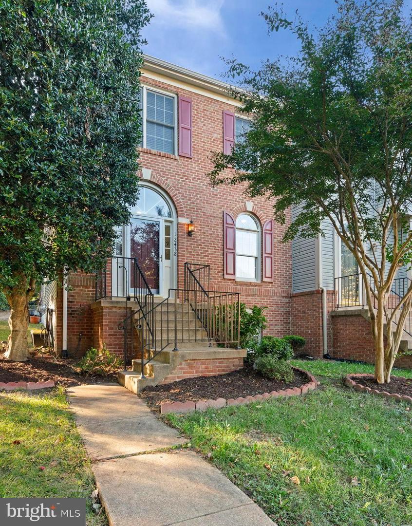 12438 ABBEY KNOLL CT, WOODBRIDGE, Virginia 22192, 4 Bedrooms Bedrooms, ,3 BathroomsBathrooms,Residential,For sale,12438 ABBEY KNOLL CT,VAPW2105394 MLS # VAPW2105394