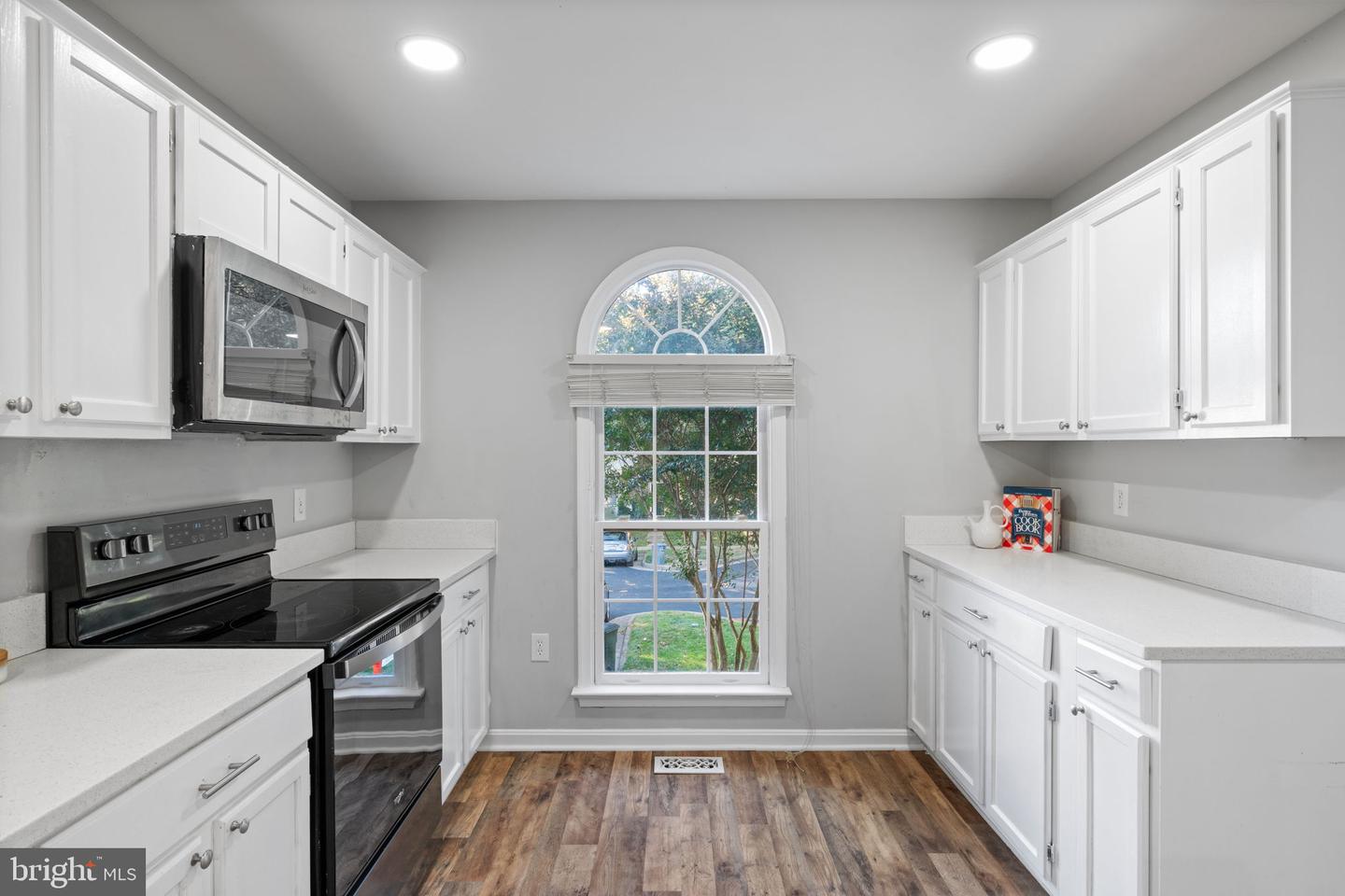 12438 ABBEY KNOLL CT, WOODBRIDGE, Virginia 22192, 4 Bedrooms Bedrooms, ,3 BathroomsBathrooms,Residential,For sale,12438 ABBEY KNOLL CT,VAPW2105394 MLS # VAPW2105394