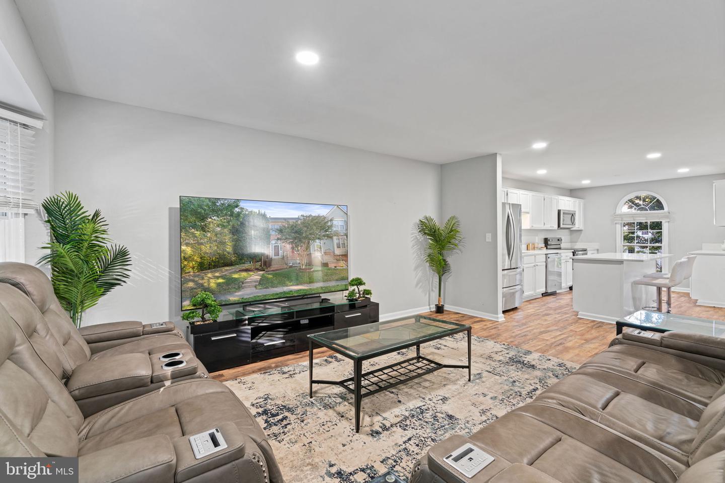 12438 ABBEY KNOLL CT, WOODBRIDGE, Virginia 22192, 4 Bedrooms Bedrooms, ,3 BathroomsBathrooms,Residential,For sale,12438 ABBEY KNOLL CT,VAPW2105394 MLS # VAPW2105394