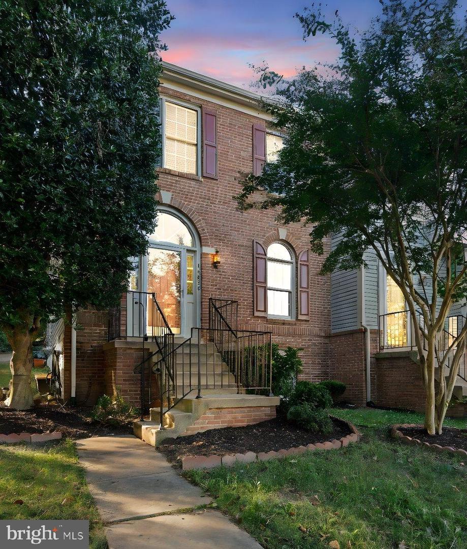 12438 ABBEY KNOLL CT, WOODBRIDGE, Virginia 22192, 4 Bedrooms Bedrooms, ,3 BathroomsBathrooms,Residential,For sale,12438 ABBEY KNOLL CT,VAPW2105394 MLS # VAPW2105394