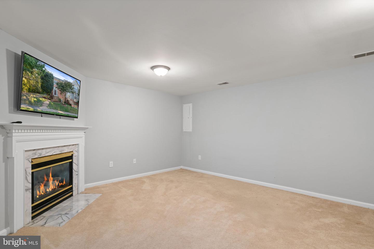 12438 ABBEY KNOLL CT, WOODBRIDGE, Virginia 22192, 4 Bedrooms Bedrooms, ,3 BathroomsBathrooms,Residential,For sale,12438 ABBEY KNOLL CT,VAPW2105394 MLS # VAPW2105394