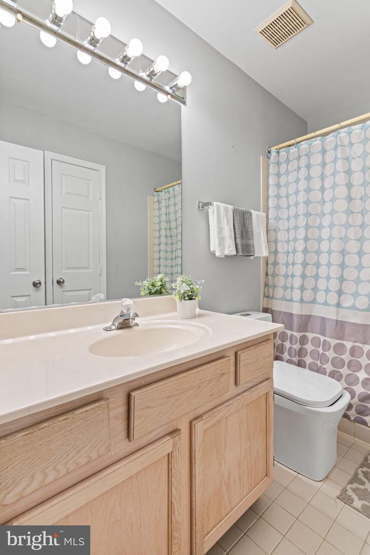 12438 ABBEY KNOLL CT, WOODBRIDGE, Virginia 22192, 4 Bedrooms Bedrooms, ,3 BathroomsBathrooms,Residential,For sale,12438 ABBEY KNOLL CT,VAPW2105394 MLS # VAPW2105394