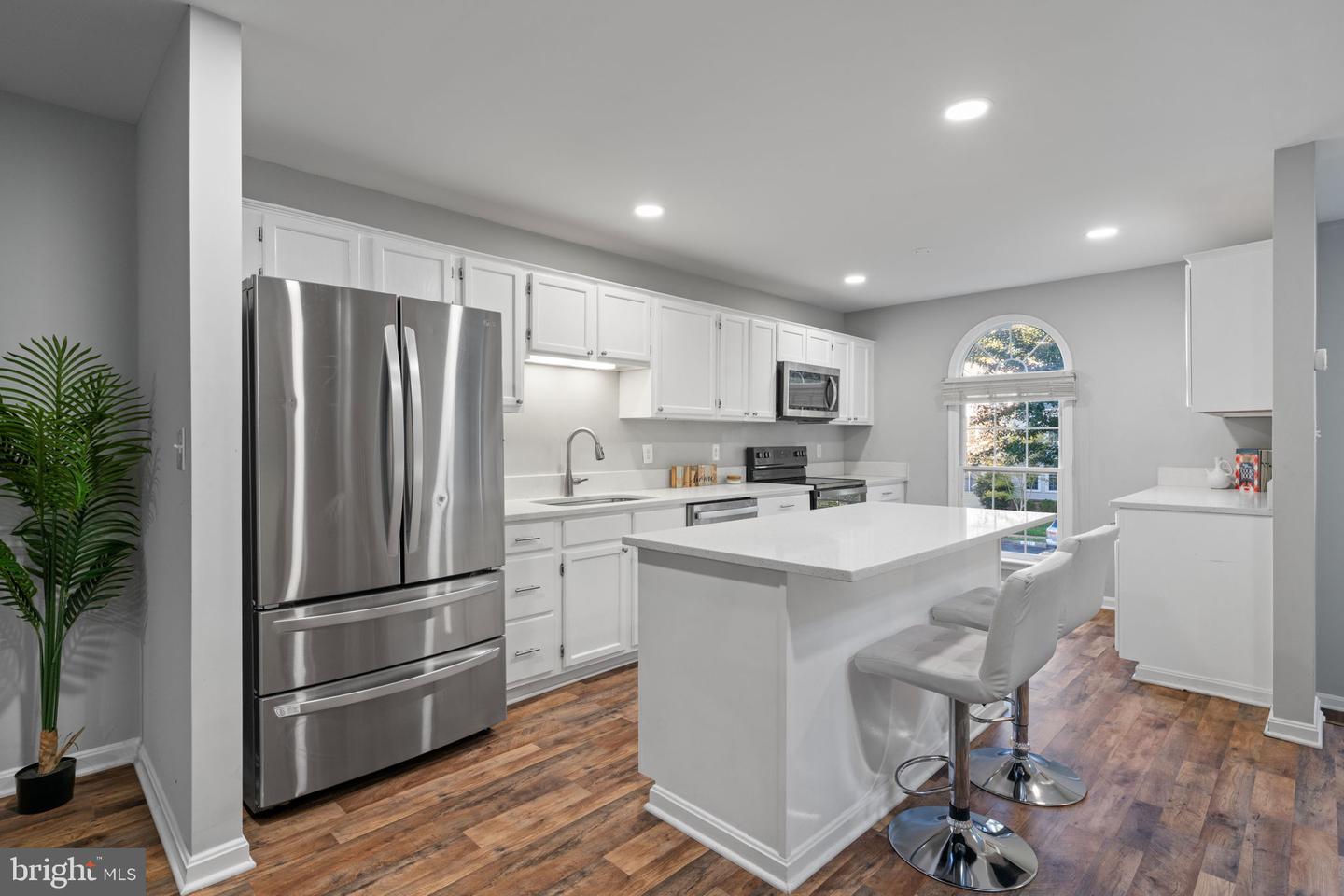 12438 ABBEY KNOLL CT, WOODBRIDGE, Virginia 22192, 4 Bedrooms Bedrooms, ,3 BathroomsBathrooms,Residential,For sale,12438 ABBEY KNOLL CT,VAPW2105394 MLS # VAPW2105394