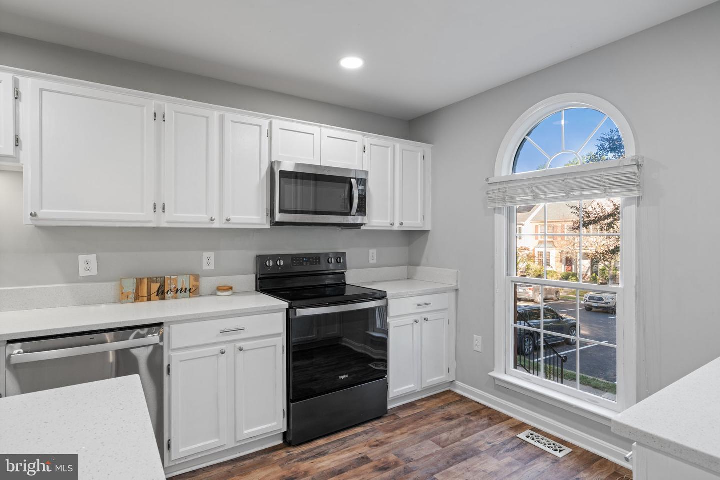 12438 ABBEY KNOLL CT, WOODBRIDGE, Virginia 22192, 4 Bedrooms Bedrooms, ,3 BathroomsBathrooms,Residential,For sale,12438 ABBEY KNOLL CT,VAPW2105394 MLS # VAPW2105394