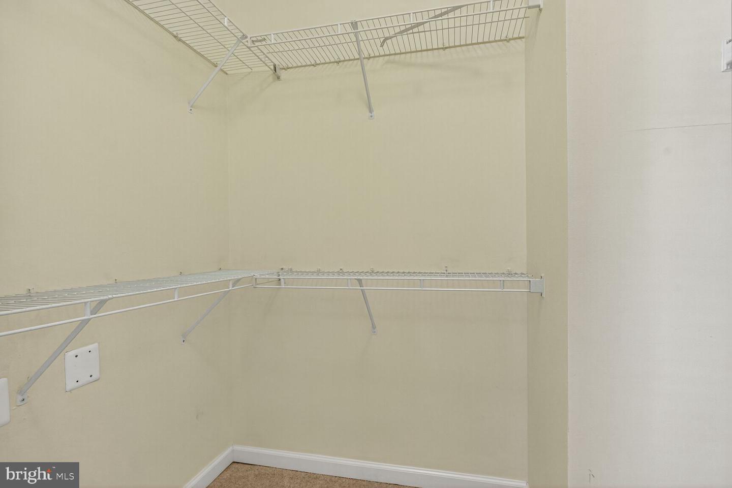 4850 EISENHOWER AVE #201, ALEXANDRIA, Virginia 22304, 2 Bedrooms Bedrooms, ,2 BathroomsBathrooms,Residential,For sale,4850 EISENHOWER AVE #201,VAAX2050530 MLS # VAAX2050530